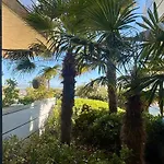 2-6 Pers, Jardin, Plage, Piscine, Parking, Animaux Admis - Fr-1-194-223 *