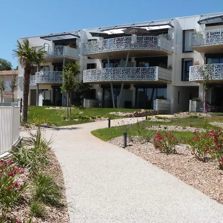 2-6 Pers, Jardin, Plage, Piscine, Parking, Animaux Admis - Fr-1-194-223