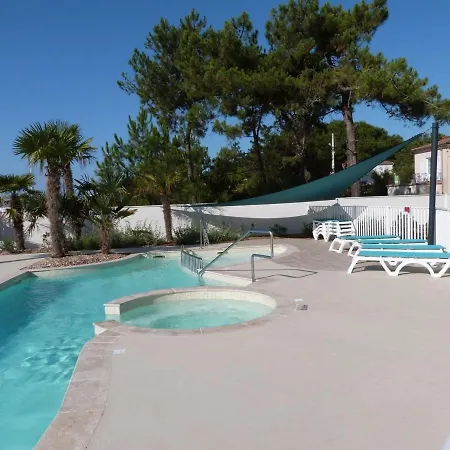 2-6 Pers, Jardin, Plage, Piscine, Parking, Animaux Admis - Fr-1-194-223