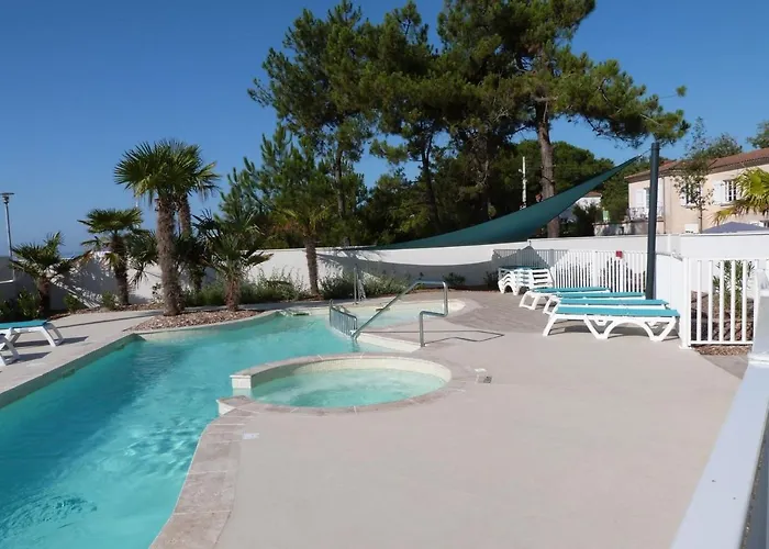 2-6 Pers, Jardin, Plage, Piscine, Parking, Animaux Admis - Fr-1-194-223